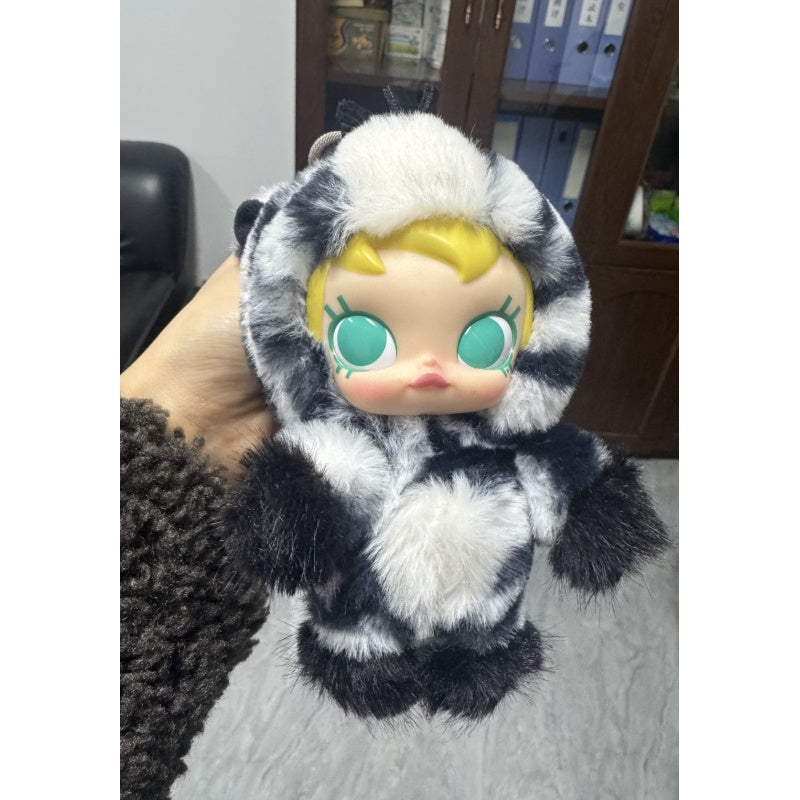 MOLLY Fancy Pants Series Figure